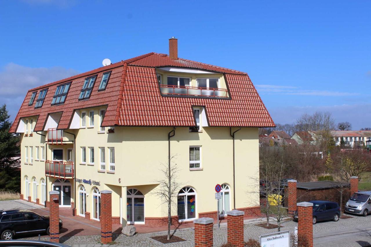 Ferienwohnung Am Schloss Ueckermunde Exterior photo